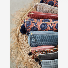 Load image into Gallery viewer, Checked Linen Purse with Tassel
